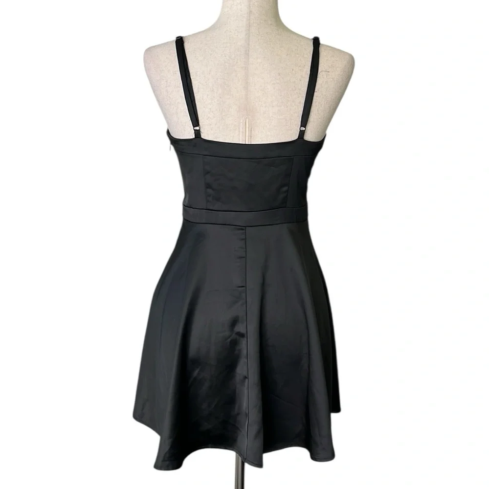 Forever 21 Exclusive Satin Fit and Flare Corset Dress - Picture 10 of 12